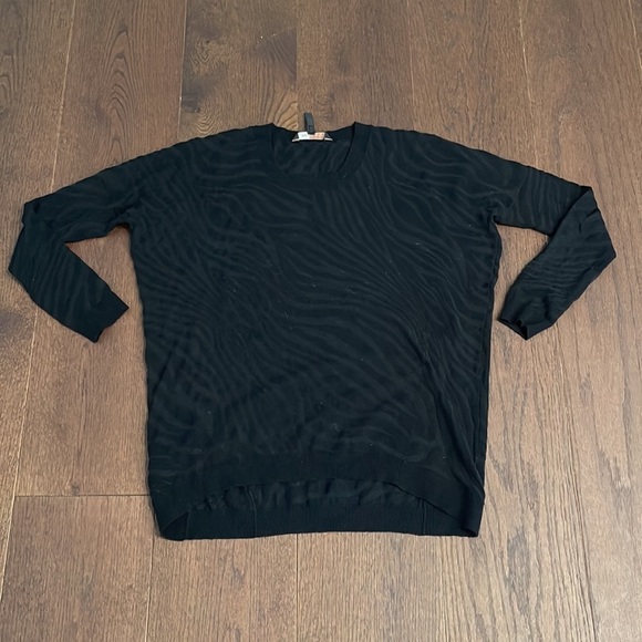 BCBG Maxazria Women’s Black Sweater Size Small - Picture 2 of 5